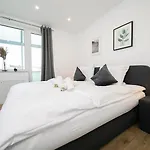 Apartment - 3 Bedroom - 6 Person